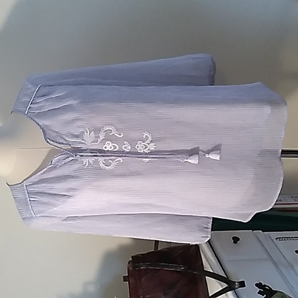 St. John's Bay medium blue 💙 - Picture 1 of 3